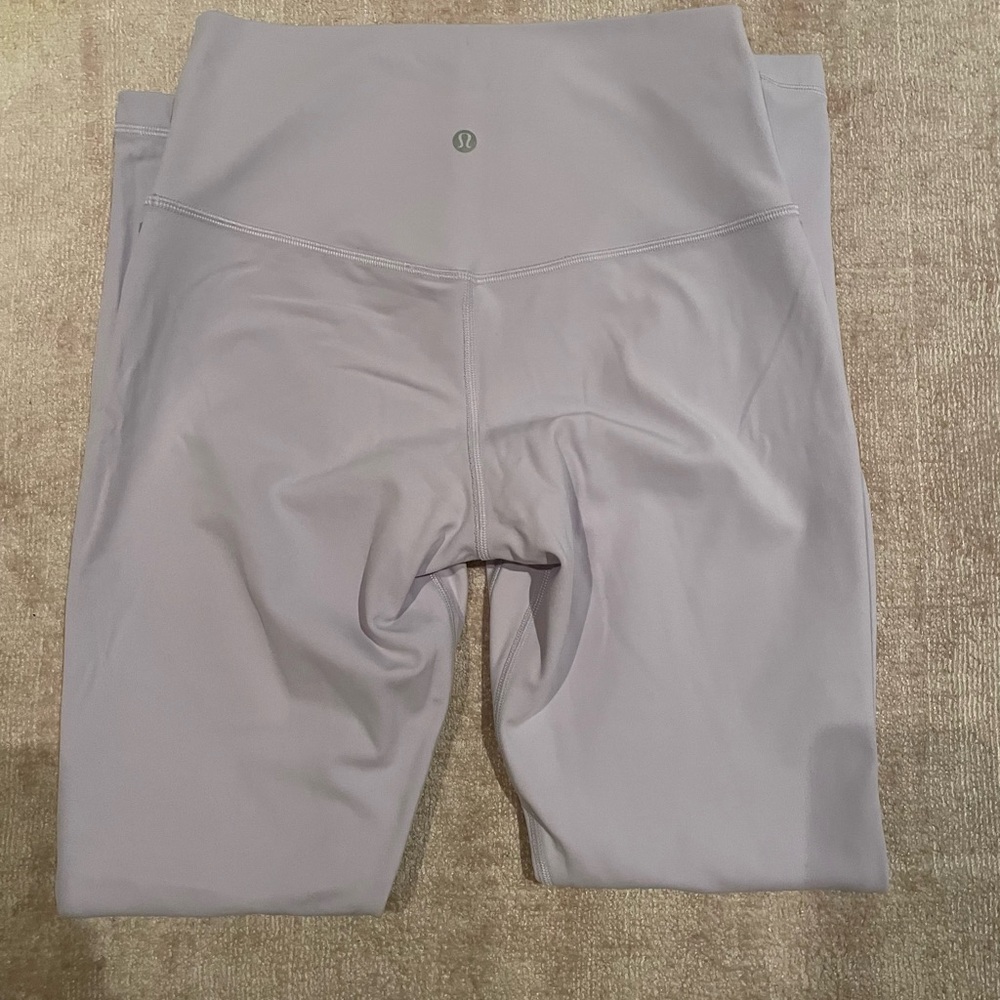 LULULEMON Lavender Dew Size 8 Align High-Rise 28”